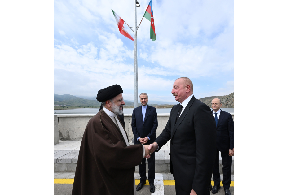 Meeting between President Ilham Aliyev and President Seyyed Ebrahim Raisi was held at state border between Azerbaijan and Iran