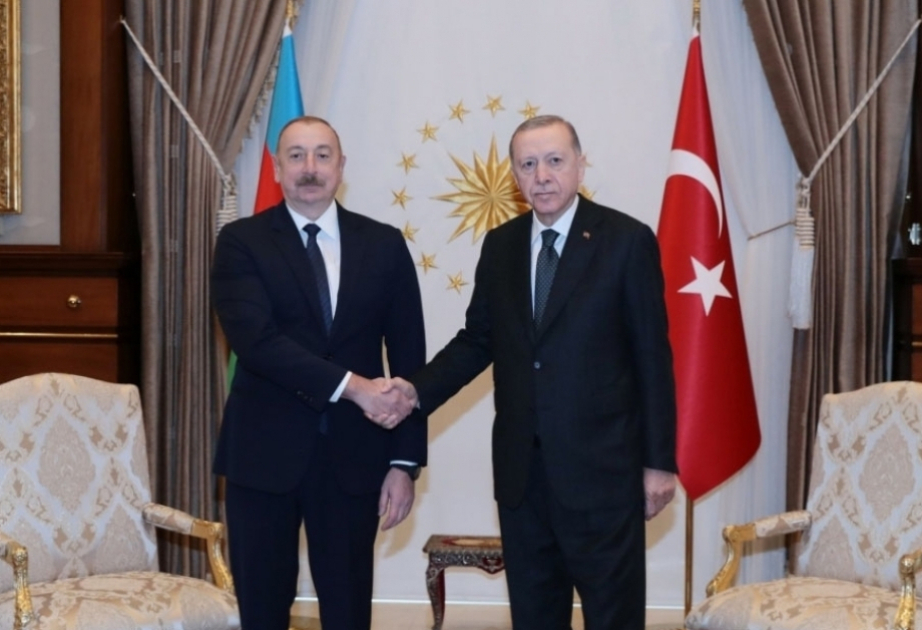 رئيس أذربيجان يتلقى اتصالا هاتفيا من رئيس تركيا