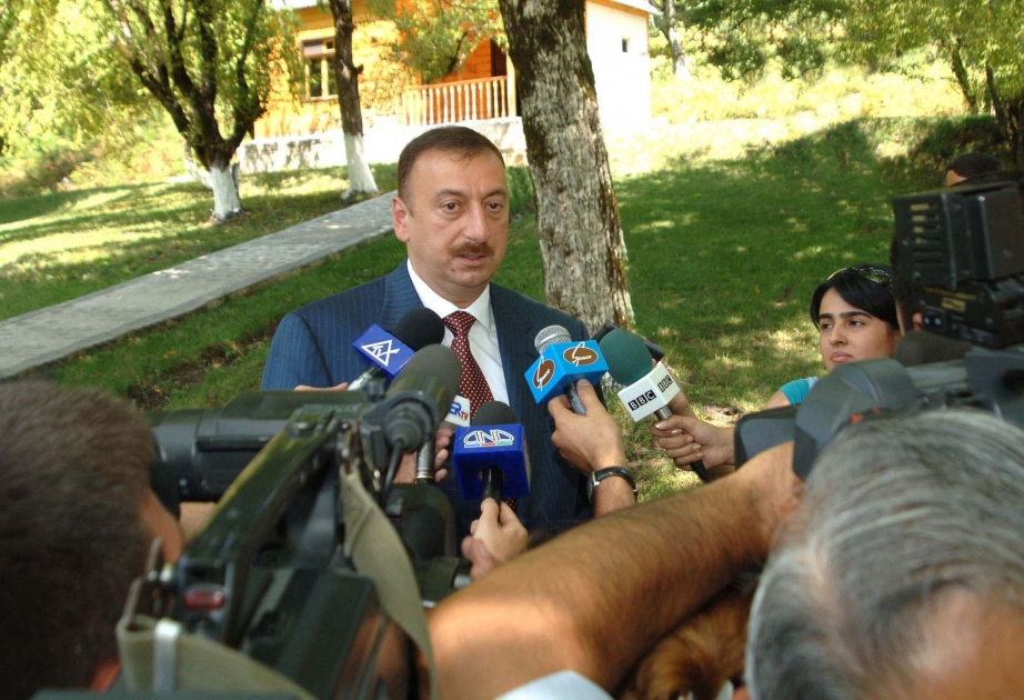 AZƏRBAYCAN PREZİDENTİ İLHAM ƏLİYEVİN İSMAYILLI RAYONUNDA JURNALİSTLƏRƏ MÜSAHİBƏSİ
