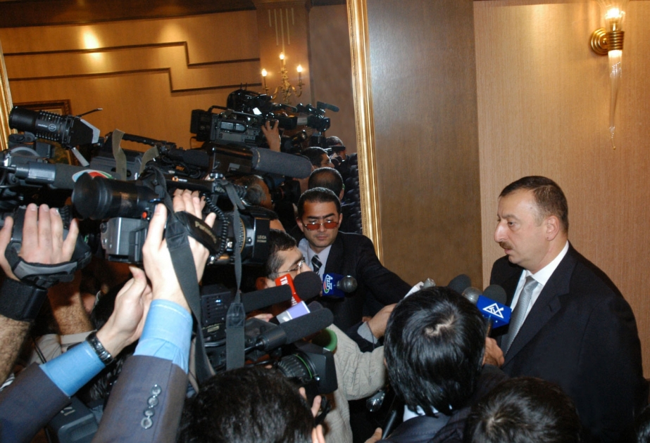 AZƏRBAYCAN PREZİDENTİ İLHAM ƏLİYEVİN JURNALİSTLƏRƏ MÜSAHİBƏSİ