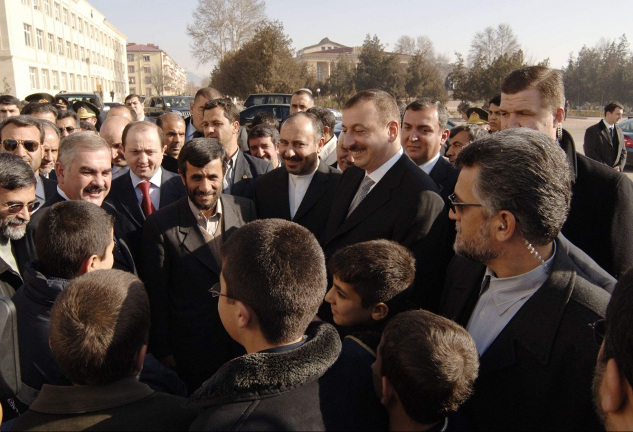 İCTİMAİYYƏTİN NÜMAYƏNDƏLƏRİ İLƏ GÖRÜŞ
