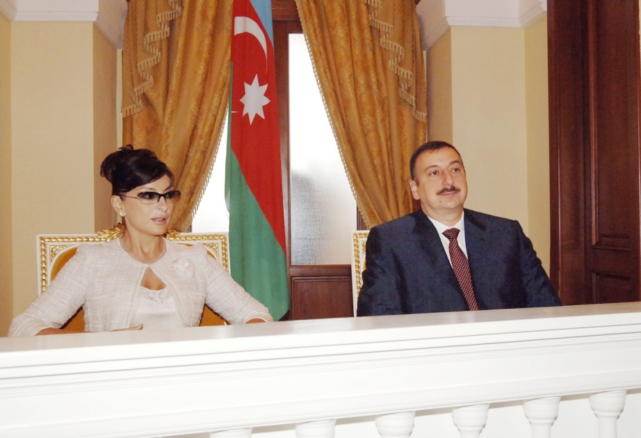 MİLLİ ELMLƏR AKADEMİYASININ 60 İLLİYİNƏ HƏSR OLUNMUŞ TƏNTƏNƏLİ YIĞINCAQ AZƏRBAYCAN PREZİDENTİ İLHAM ƏLİYEV YIĞINCAQDA İŞTİRAK ETMİŞDİR