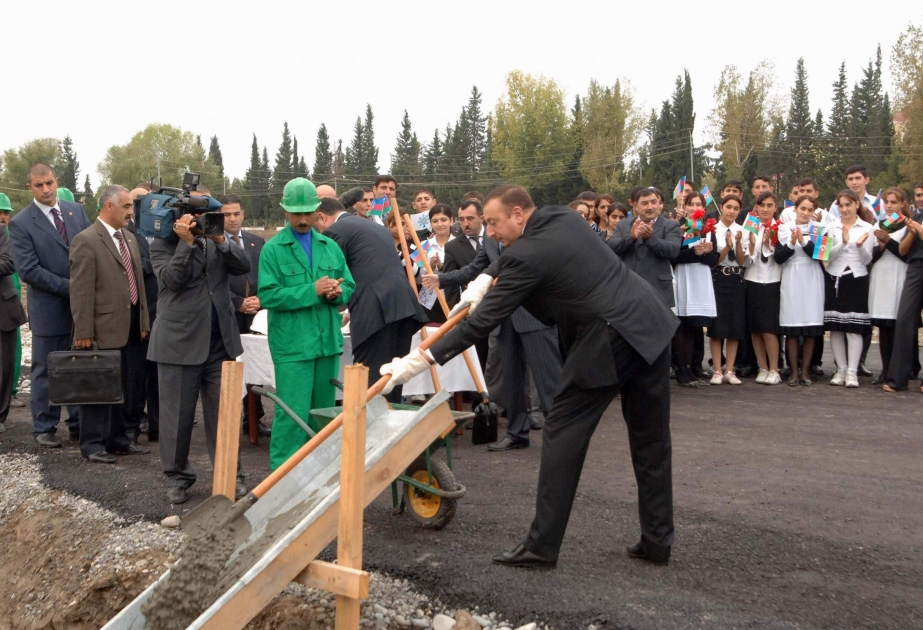PREZİDENT İLHAM ƏLİYEV KÜRDƏMİR OLİMPİYA İDMAN KOMPLEKSİNİN TƏMƏLİNİN QOYULMASI MƏRASİMİNDƏ İŞTİRAK ETMİŞDİR