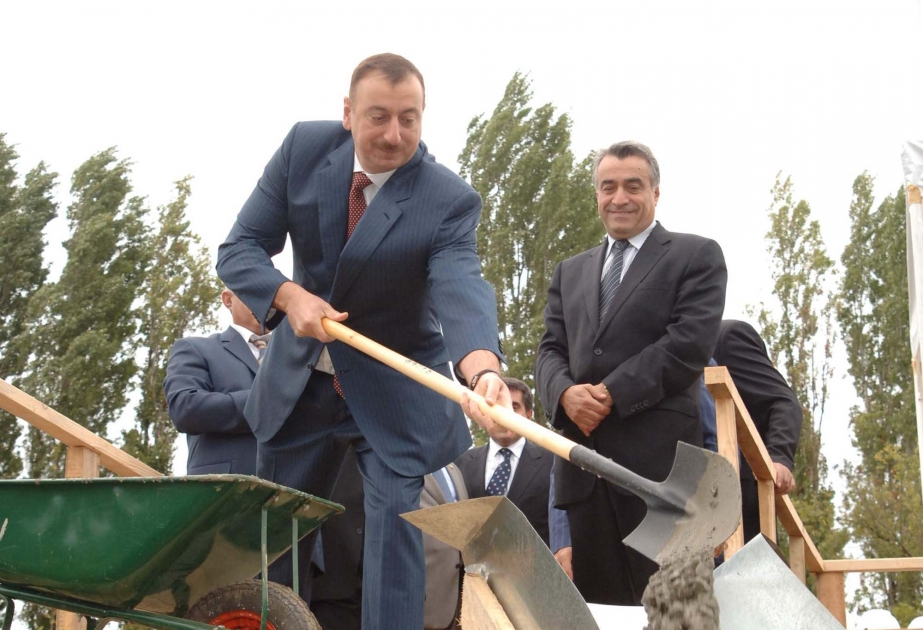 LƏNKƏRANDA MÜALİCƏ-DİAQNOSTİKA MƏRKƏZİNİN TƏMƏLİ QOYULMUŞDUR  PREZİDENT İLHAM ƏLİYEV MƏRASİMDƏ İŞTİRAK ETMİŞDİR