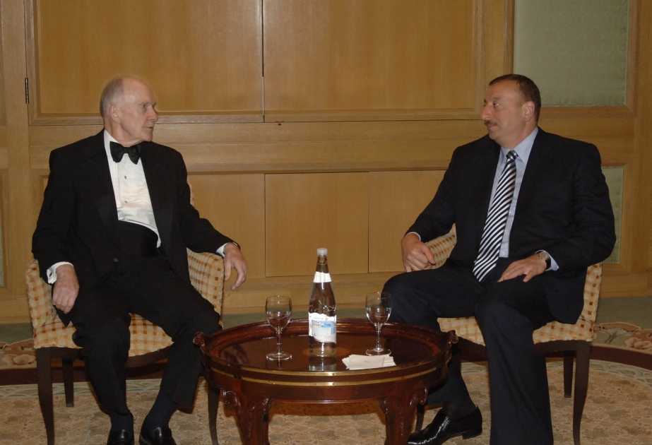ABŞ-IN KEÇMİŞ PREZİDENTİNİN MİLLİ TƏHLÜKƏSİZLİK ÜZRƏ KÖMƏKÇİSİ GENERAL BRENT SKOUKROFT İLƏ GÖRÜŞ