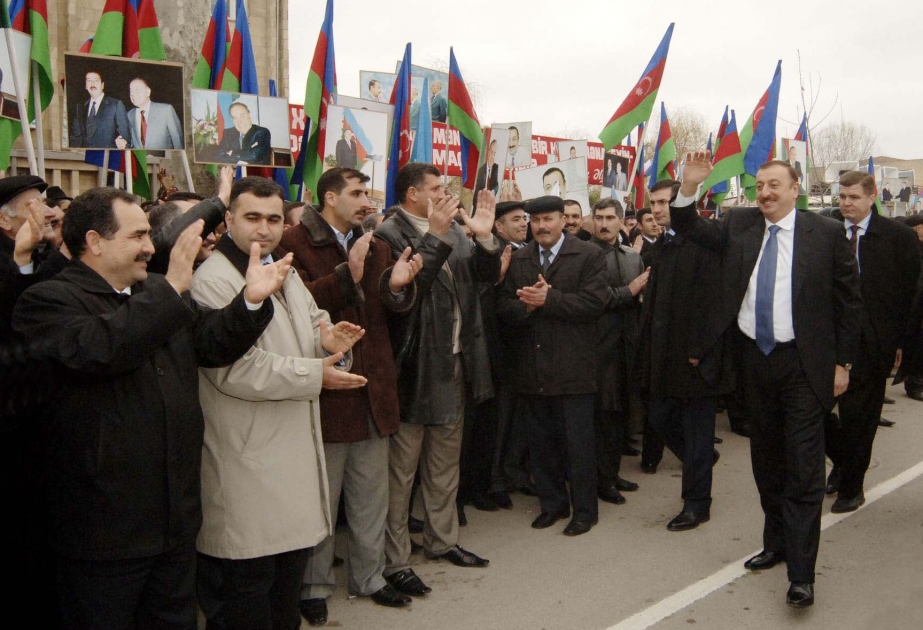 BƏRDƏDƏ ÜMUMMİLLİ LİDER HEYDƏR ƏLİYEVİN ABİDƏSİNİN AÇILIŞI