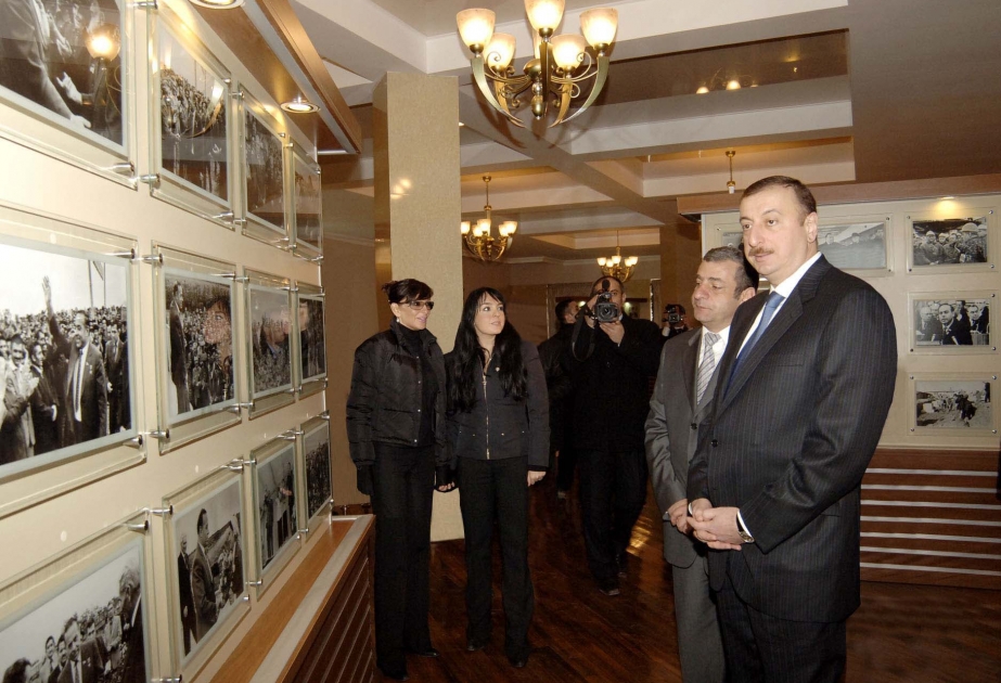 HEYDƏR ƏLİYEV MUZEYİ ULU ÖNDƏRİN TARİXİ XİDMƏTLƏRİNİ ƏKS ETDİRİR