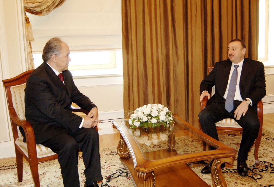 AZƏRBAYCAN PREZİDENTİ İLHAM ƏLİYEV QIRĞIZISTANIN ÖLKƏMİZDƏ YENİ TƏYİN OLUNMUŞ SƏFİRİNİN ETİMADNAMƏSİNİ QƏBUL ETMİŞDİR