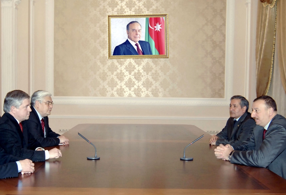 AZƏRBAYCAN PREZİDENTİ İLHAM ƏLİYEVUKRAYNANIN MİLLİ TƏHLÜKƏSİZLİK VƏ MÜDAFİƏ ŞURASININ KATİBİ ANATOLİ KİNAXIN RƏHBƏRLİK ETDİYİ NÜMAYƏNDƏ HEYƏTİNİ QƏBUL ETMİŞDİR