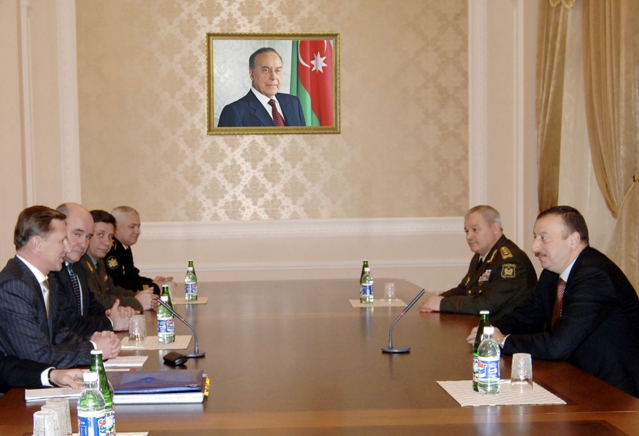 AZƏRBAYCAN PREZİDENTİ İLHAM ƏLİYEV RUSİYA HÖKUMƏTİ SƏDRİNİN MÜAVİNİ, MÜDAFİƏ NAZİRİ SERGEY İVANOVUN RƏHBƏRLİK ETDİYİ NÜMAYƏNDƏ HEYƏTİNİ QƏBUL ETMİŞDİR