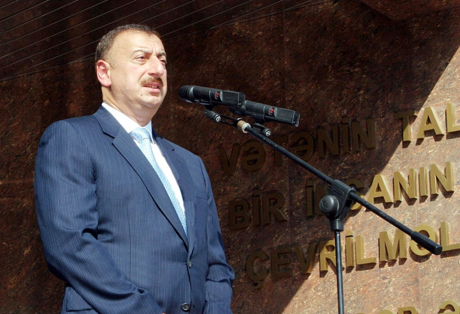 AZƏRBAYCANIN HƏRTƏRƏFLİ İNKİŞAFI ÖLKƏMİZİ GÜCLƏNDİRƏCƏK, İNSANLARIN YAŞAYIŞ SƏVİYYƏSİNİ YAXŞILAŞDIRACAQDIR AZƏRBAYCAN PREZİDENTİ İLHAM ƏLİYEVİN LƏNKƏRAN RAYONUNA SƏFƏRİ MÜALİCƏ-DİAQNOSTİKA MƏRKƏZİNİN AÇILIŞ MƏRASİMİNDƏ AZƏRBAYCAN PREZİDENTİ İLHAM ƏLİYEVİN NİTQİ