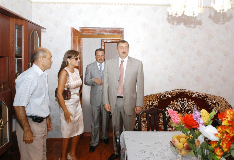 ŞƏHİD AİLƏLƏRİNƏ VƏ QARABAĞ MÜHARİBƏSİ ƏLİLLƏRİNƏ YENİ MƏNZİLLƏR VERİLMİŞDİR
