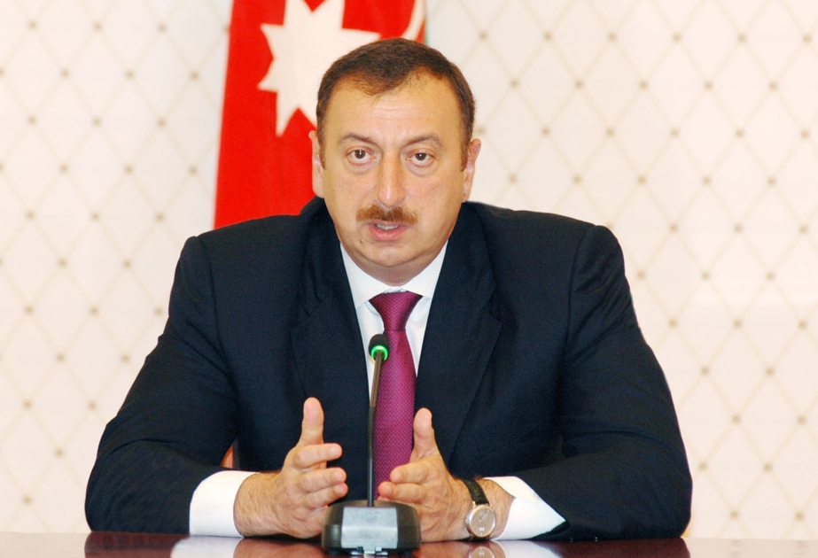 AZƏRBAYCAN PREZİDENTİ İLHAM ƏLİYEV “XALQ YAZIÇISI” VƏ “XALQ ŞAİRİ” FƏXRİ ADLARINA LAYİQ GÖRÜLMÜŞ BİR QRUP ƏDƏBİYYAT XADİMİ İLƏ GÖRÜŞMÜŞDÜR