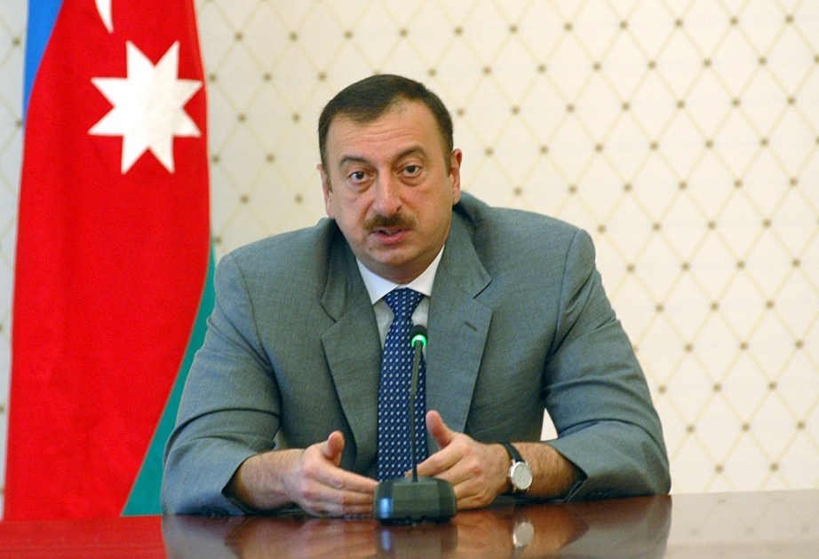 AZƏRBAYCAN PREZİDENTİ İLHAM ƏLİYEVİN SƏDRLİYİ İLƏ QARŞIDAKI QIŞ MÖVSÜMÜNDƏ ƏHALİNİN TƏBİİ QAZ, İSTİLİK, ELEKTRİK ENERJİSİ İLƏ TƏCHİZATI MƏSƏLƏLƏRİ VƏ ENERGETİKA SEKTORUNDAKI VƏZİYYƏTLƏ BAĞLI MÜŞAVİRƏ KEÇİRİLMİŞDİR