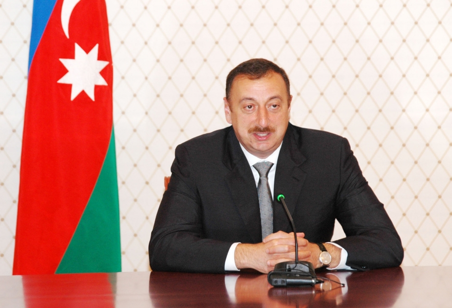 AZƏRBAYCAN PREZİDENTİ İLHAM ƏLİYEV “TOTAL” ŞİRKƏTİNİN HƏVƏSKAR FUTBOL KOMANDASININ ÜZVLƏRİNİ QƏBUL ETMİŞDİR