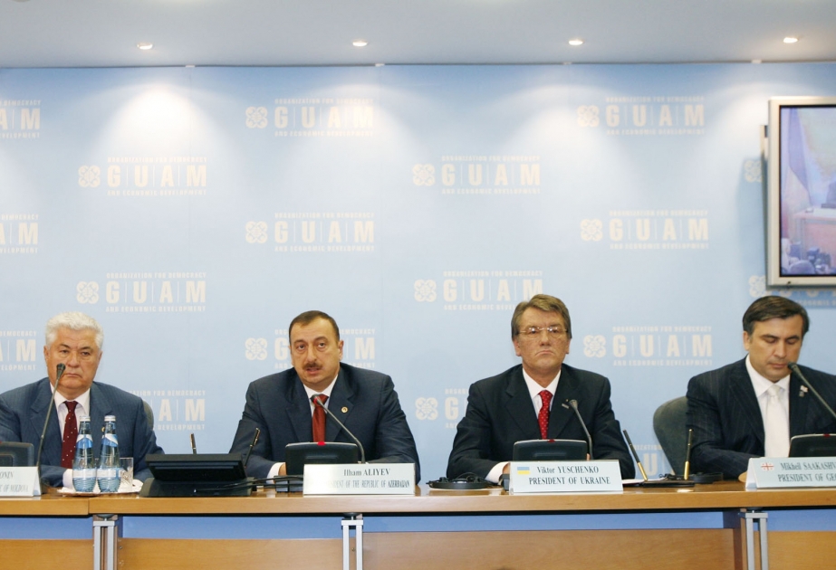 GUAM DÖVLƏTLƏRİ BAŞÇILARININ BİRGƏ MƏTBUAT KONFRANSI