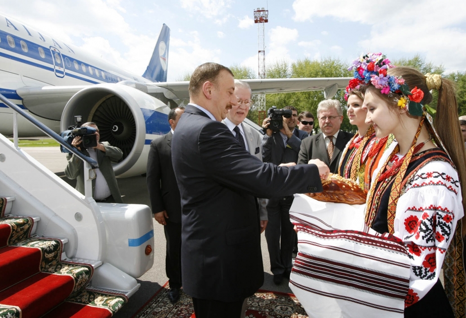 BORİSPOL HAVA LİMANINDA QARŞILANMA