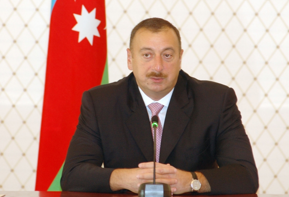 AZƏRBAYCAN PREZİDENTİ İLHAM ƏLİYEV SƏRHƏD MƏSƏLƏLƏRİ ÜZRƏ BEYNƏLXALQ KONFRANSIN SƏRHƏD XİDMƏTLƏRİ RƏHBƏRLƏRİNİN İŞÇİ QRUPUNUN BAKIDA KEÇİRİLƏN İCLASININ NÜMAYƏNDƏLƏRİNİ QƏBUL ETMİŞDİR