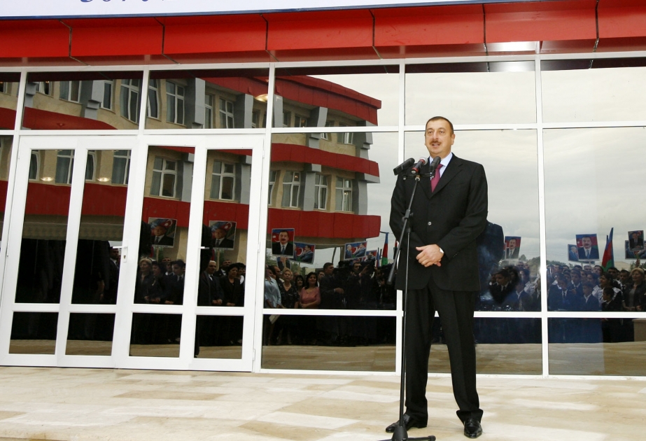 TƏHSİL AZƏRBAYCANIN DAVAMLI İNKİŞAF STRATEGİYASININ ƏN ÖNCÜL İSTİQAMƏTLƏRİNDƏN BİRİDİR ZABRAT QƏSƏBƏSİNDƏKİ 307 NÖMRƏLİ ORTA MƏKTƏBİN TƏNTƏNƏLİ AÇILIŞ MƏRASİMİNDƏ AZƏRBAYCAN PREZİDENTİ İLHAM ƏLİYEVİN NİTQİ