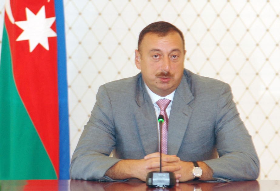 AZƏRBAYCAN PREZİDENTİ İLHAM ƏLİYEV RUSİYALI HƏMVƏTƏNLƏRİN BEYNƏLXALQ ŞURASININ BAKIDA KEÇİRİLƏN GENİŞ İCLASI İŞTİRAKÇILARININ BİR QRUPUNU QƏBUL ETMİŞDİR
