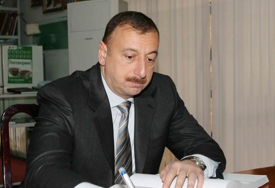 TACİKİSTANIN MİLLİ TARİX MUZEYİ İLƏ TANIŞLIQ