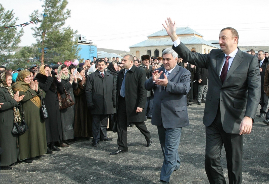AZƏRBAYCAN PREZİDENTİ İLHAM ƏLİYEVİN ŞAMAXI RAYONUNA SƏFƏRİ  MÜALİCƏ-DİAQNOSTİKA MƏRKƏZİNİN TƏMƏLİNİN QOYULMASI