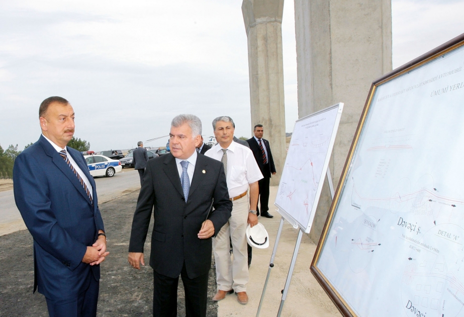 AZƏRBAYCAN PREZİDENTİ İLHAM ƏLİYEV “BAKI-RUSİYA FEDERASİYASI İLƏ DÖVLƏT SƏRHƏDİ AVTOMOBİL YOLUNUN YENİDƏN QURULMASI” LAYİHƏSİ ÇƏRÇİVƏSİNDƏ APARILAN TİKİNTİ İŞLƏRİ İLƏ TANIŞ OLMUŞDUR