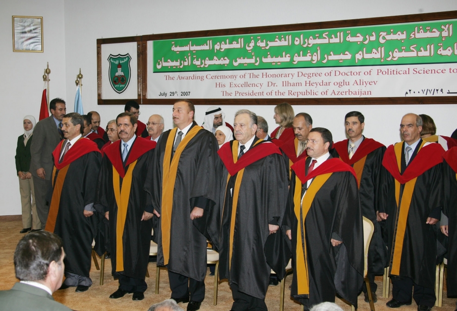 AZƏRBAYCAN PREZİDENTİ İLHAM ƏLİYEVƏ İORDANİYA UNİVERSİTETİNİN FƏXRİ DOKTORU ADI VERİLMİŞDİR