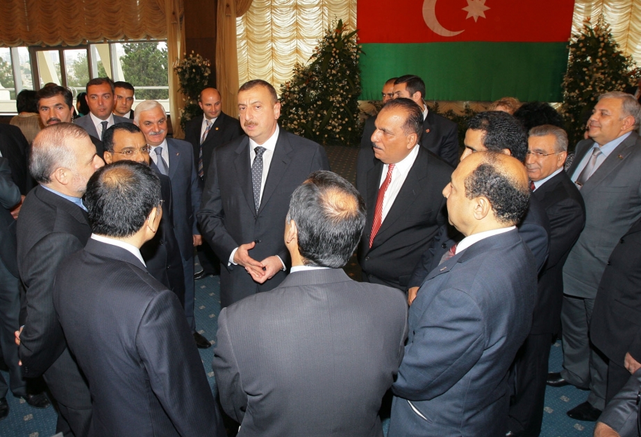 28 MAY – RESPUBLİKA GÜNÜ MÜNASİBƏTİLƏ AZƏRBAYCAN PREZİDENTİ İLHAM ƏLİYEVİN ADINDAN RƏSMİ QƏBUL
