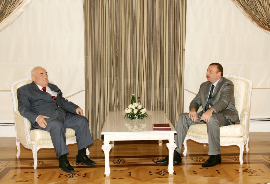 AZƏRBAYCAN PREZİDENTİ İLHAM ƏLİYEV AKADEMİK MİRMƏMMƏD CAVADZADƏYƏ “İSTİQLAL” ORDENİ TƏQDİM ETMİŞDİR