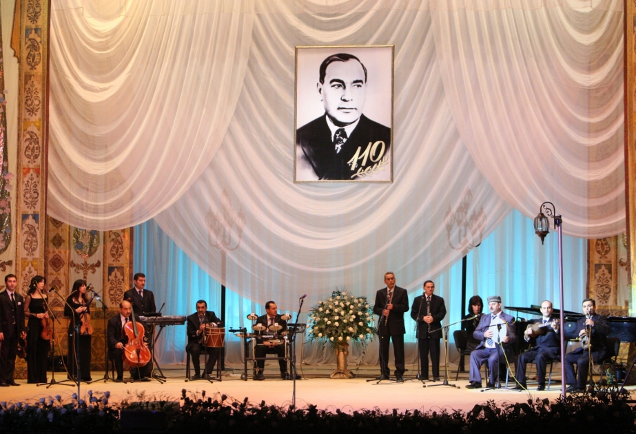 GÖRKƏMLİ DÖVLƏT XADİMİ ƏZİZ ƏLİYEVİN 110 İLLİK YUBİLEYİNƏ HƏSR OLUNMUŞ XATİRƏ GECƏSİAZƏRBAYCAN PREZİDENTİ İLHAM ƏLİYEV GECƏDƏ İŞTİRAK ETMİŞDİR