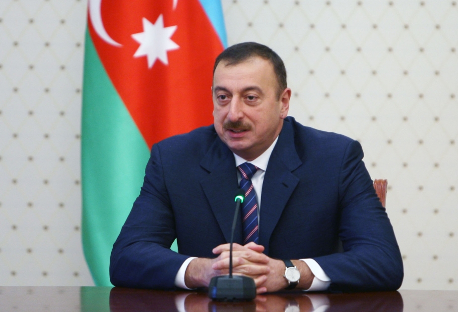 AZƏRBAYCAN PREZİDENTİ İLHAM ƏLİYEV BAKIDA KEÇİRİLƏN XIII BEYNƏLXALQ “TELEKOMMUNİKASİYA VƏ İNFORMASİYA TEXNOLOGİYALARI-2007” SƏRGİSİNİN İŞTİRAKÇILARINI QƏBUL ETMİŞDİR