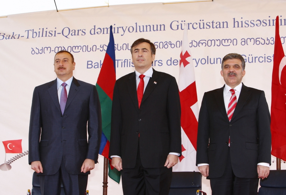 BAKI-TBİLİSİ-QARS DƏMİR YOLUNUN GÜRCÜSTAN HİSSƏSİNİN TƏMƏLİ QOYULMUŞDUR  AZƏRBAYCAN PREZİDENTİ İLHAM ƏLİYEV MƏRASİMDƏ İŞTİRAK ETMİŞDİR