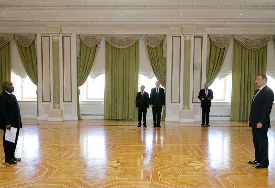 AZƏRBAYCAN PREZİDENTİ İLHAM ƏLİYEV KOT-D”İVUARIN ÖLKƏMİZDƏ YENİ TƏYİN OLUNMUŞ SƏFİRİNİN ETİMADNAMƏSİNİ QƏBUL ETMİŞDİR
