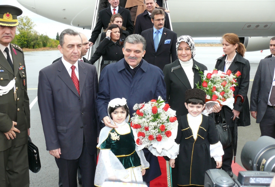 GƏNCƏ HAVA LİMANINDA QARŞILANMA