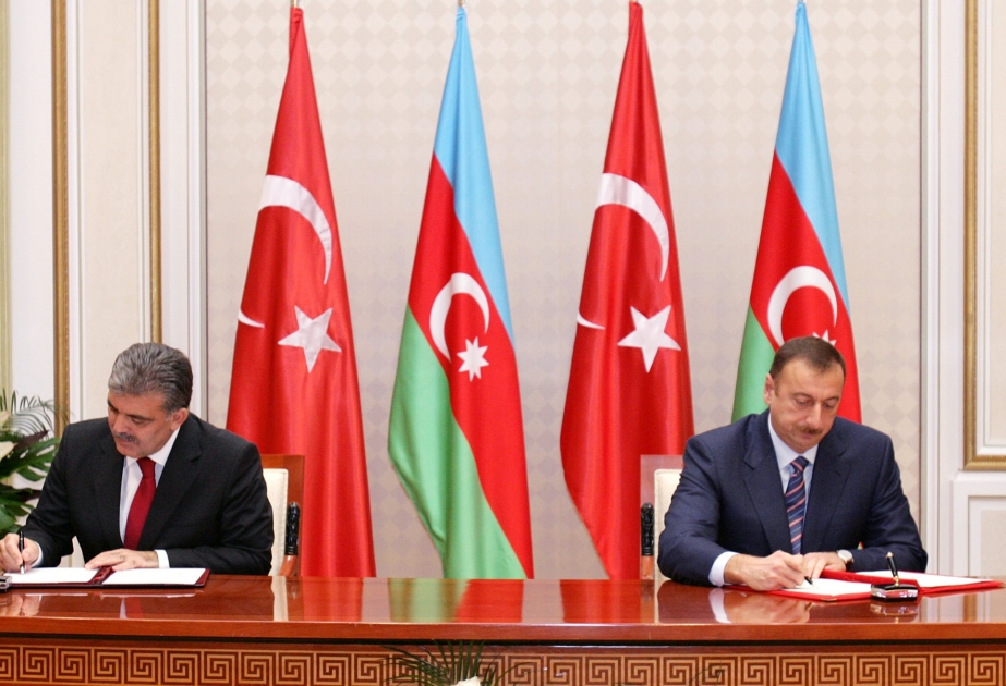 SƏNƏDLƏRİN İMZALANMA MƏRASİMİ