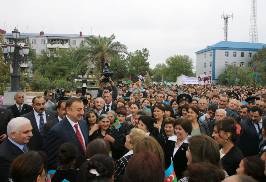 YEVLAX ŞƏHƏRİ İCTİMAİYYƏTİNİN NÜMAYƏNDƏLƏRİ İLƏ GÖRÜŞ