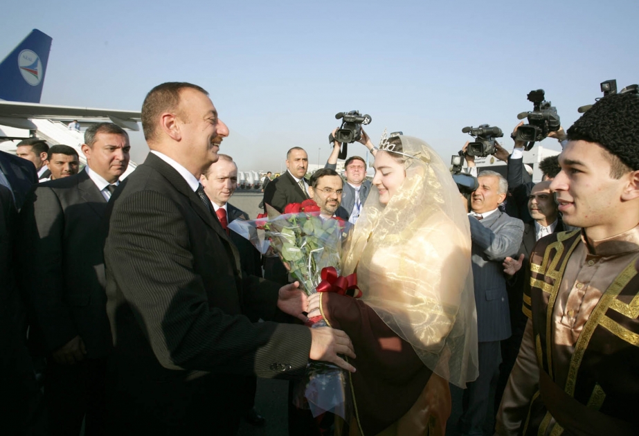 MEHRABAD HAVA LİMANINDA QARŞILANMA