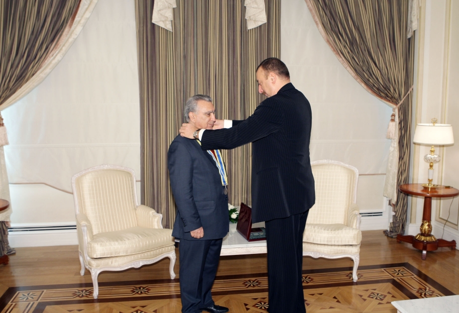AZƏRBAYCAN PREZİDENTİ İLHAM ƏLİYEV PREZİDENTİN İCRA APARATININ RƏHBƏRİ RAMİZ MEHDİYEVƏ “İSTİQLAL” ORDENİNİ TƏQDİM ETMİŞDİR