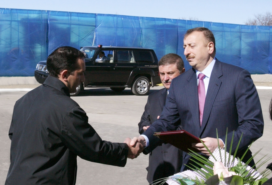 QARABAĞ MÜHARİBƏSİ ƏLİLLƏRİ VƏ ŞƏHİD AİLƏLƏRİ ÜÇÜN YAŞAYIŞ BİNASI İSTİFADƏYƏ VERİLMİŞDİR