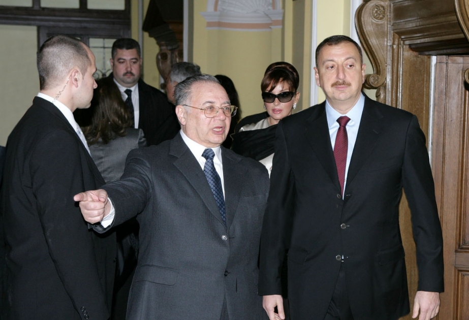 AZƏRBAYCAN PREZİDENTİ İLHAM ƏLİYEV ÖLKƏMİZİN BUDAPEŞTDƏKİ SƏFİRLİYİNİN YENİ BİNASI İLƏ TANIŞ OLMUŞDUR