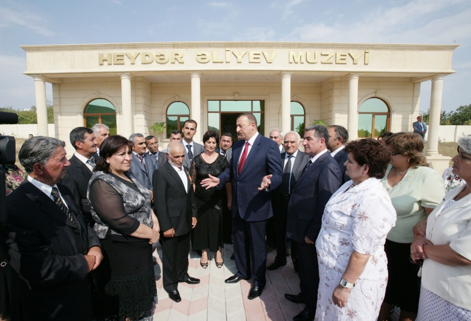 XIZI ŞƏHƏRİ İCTİMAİYYƏTİNİN NÜMAYƏNDƏLƏRİ İLƏ GÖRÜŞ