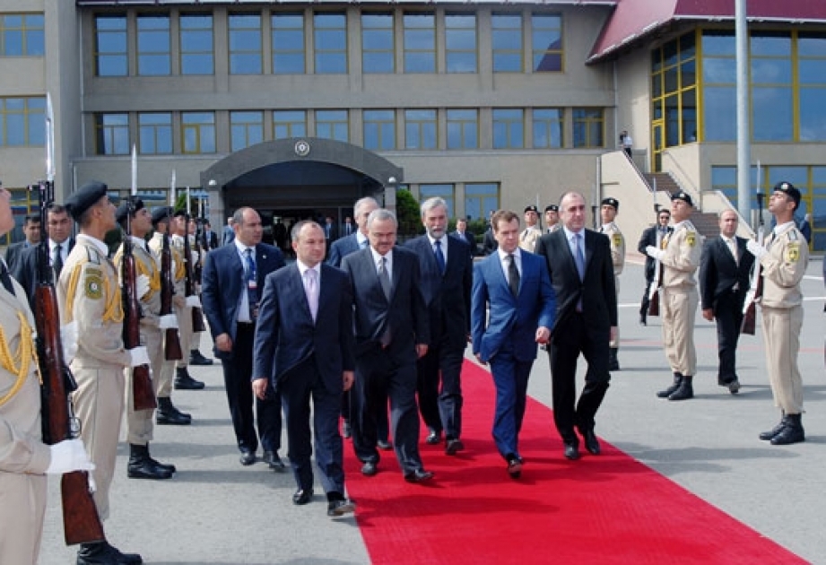 SƏFƏR BAŞA ÇATDI