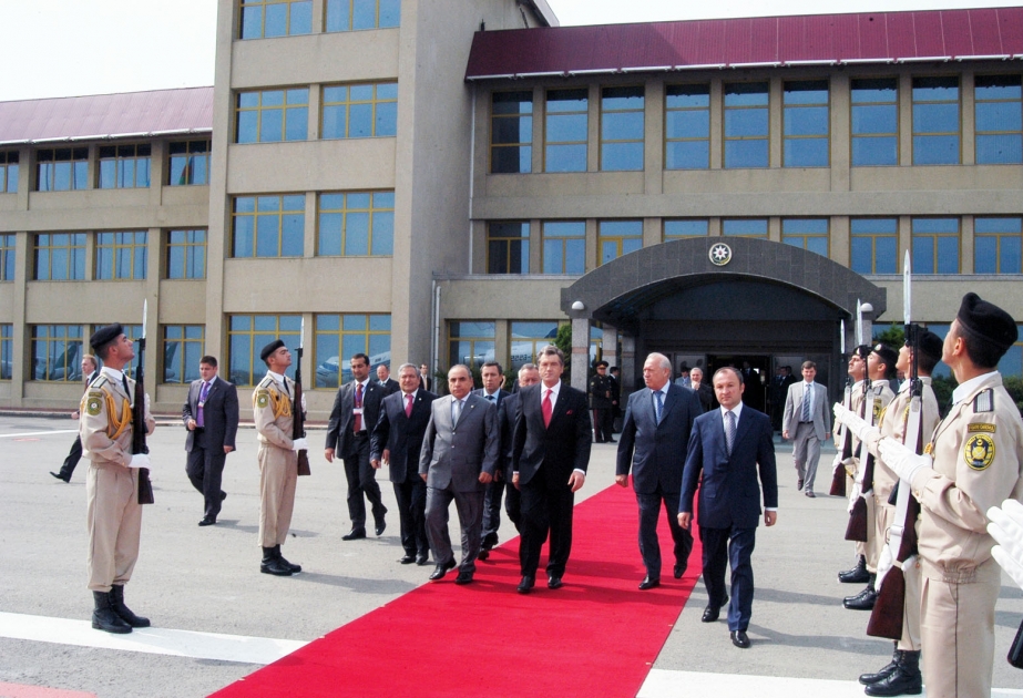 UKRAYNA PREZİDENTİ VİKTOR YUŞŞENKONUN AZƏRBAYCANA SƏFƏRİ BAŞA ÇATMIŞDIR