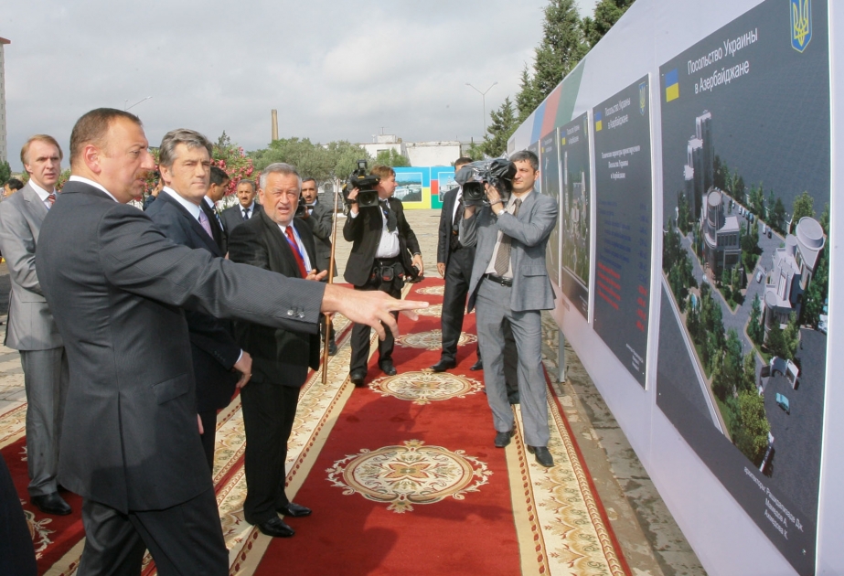 BAKIDA UKRAYNA SƏFİRLİYİ ÜÇÜN TİKİLƏCƏK BİNALARIN LAYİHƏLƏRİ İLƏ TANIŞLIQ