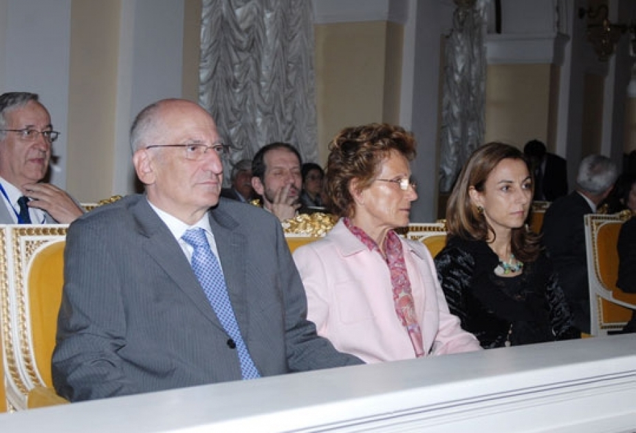 ALİ QONAQ FİLARMONİYADA KONSERTDƏ OLMUŞDUR