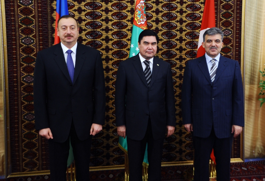 AZƏRBAYCAN, TÜRKİYƏ VƏ TÜRKMƏNİSTAN PREZİDENTLƏRİNİN ÜÇTƏRƏFLİ GÖRÜŞÜ