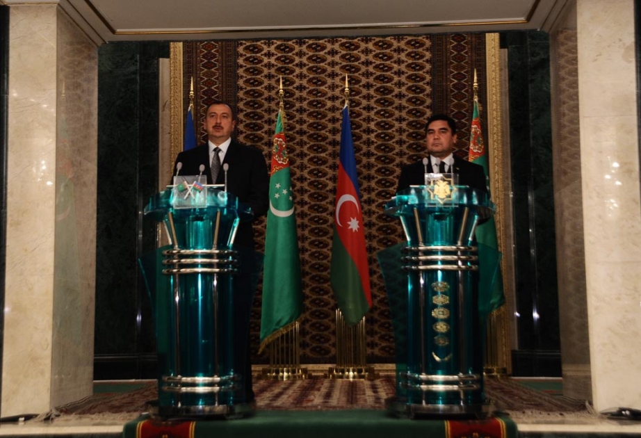 DÖVLƏT BAŞÇILARI MƏTBUAT ÜÇÜN BƏYANATLARLA ÇIXIŞ ETMİŞLƏR