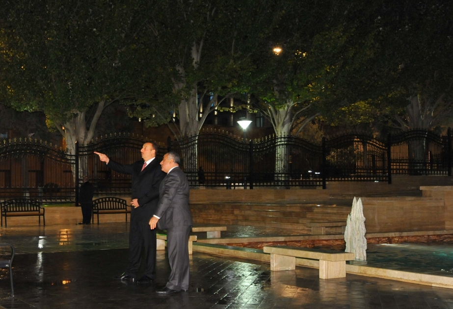 AZƏRBAYCAN PREZİDENTİ İLHAM ƏLİYEV BAKIDA DAHA BİR PARKDA APARILMIŞ YENİDƏNQURMA İŞLƏRİ İLƏ TANIŞ OLMUŞDUR