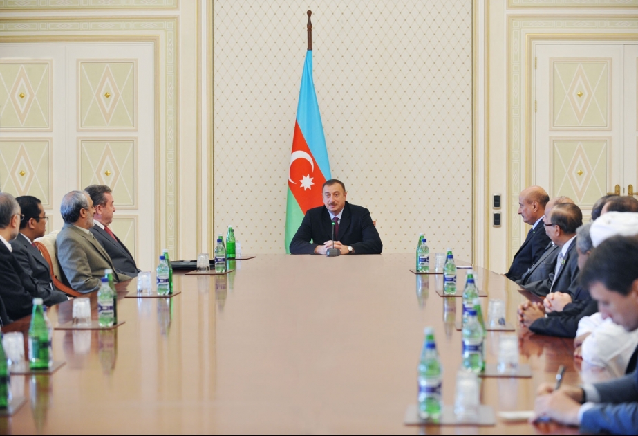 AZƏRBAYCAN PREZİDENTİ İLHAM ƏLİYEV İSLAM ÖLKƏLƏRİNİN ALİ TƏHSİL VƏ ELM NAZİRLƏRİNİN BAKIDA KEÇİRİLƏN IV KONFRANSININ İŞTİRAKÇILARINI QƏBUL ETMİŞDİR